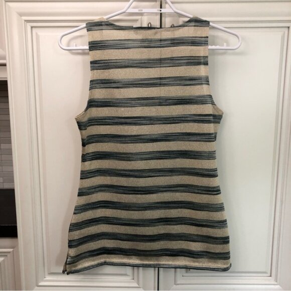 Banana Republic gold metallic women’s tank top - Picture 5 of 9